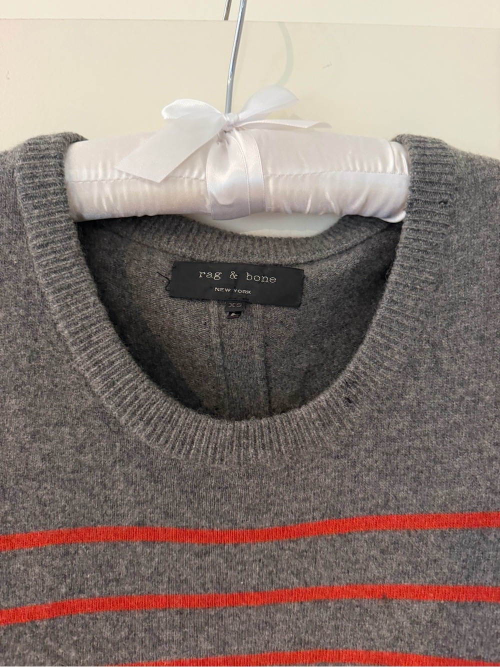 rag & bone xs Women’s Gray Crewneck Sweater Dress with Red Stripes